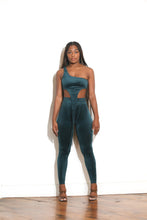 Load image into Gallery viewer, The Demi Velvet leggings
